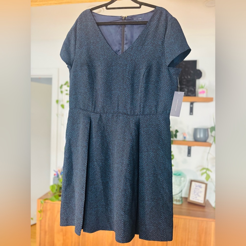 Tommy Hilfiger- NWT-Fit & Flare Herringbone Dress – Size 16 –